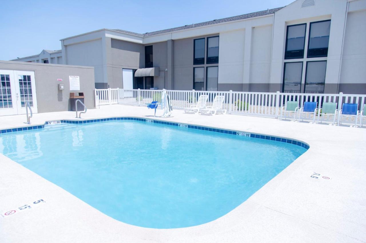 Holiday Inn Express Marshfield - Springfield Area By Ihg Екстер'єр фото