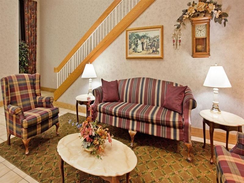 Holiday Inn Express Marshfield - Springfield Area By Ihg Екстер'єр фото